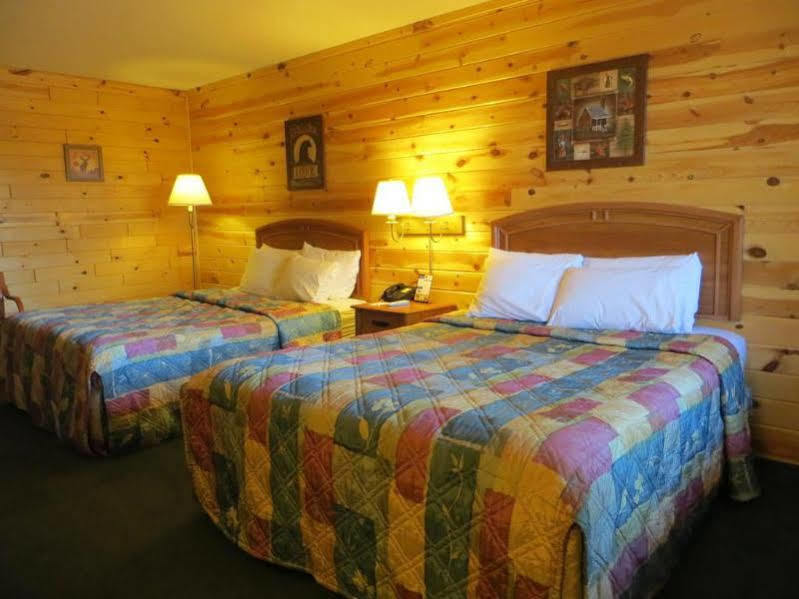 Econo Lodge Bayview 麦基诺城 外观 照片